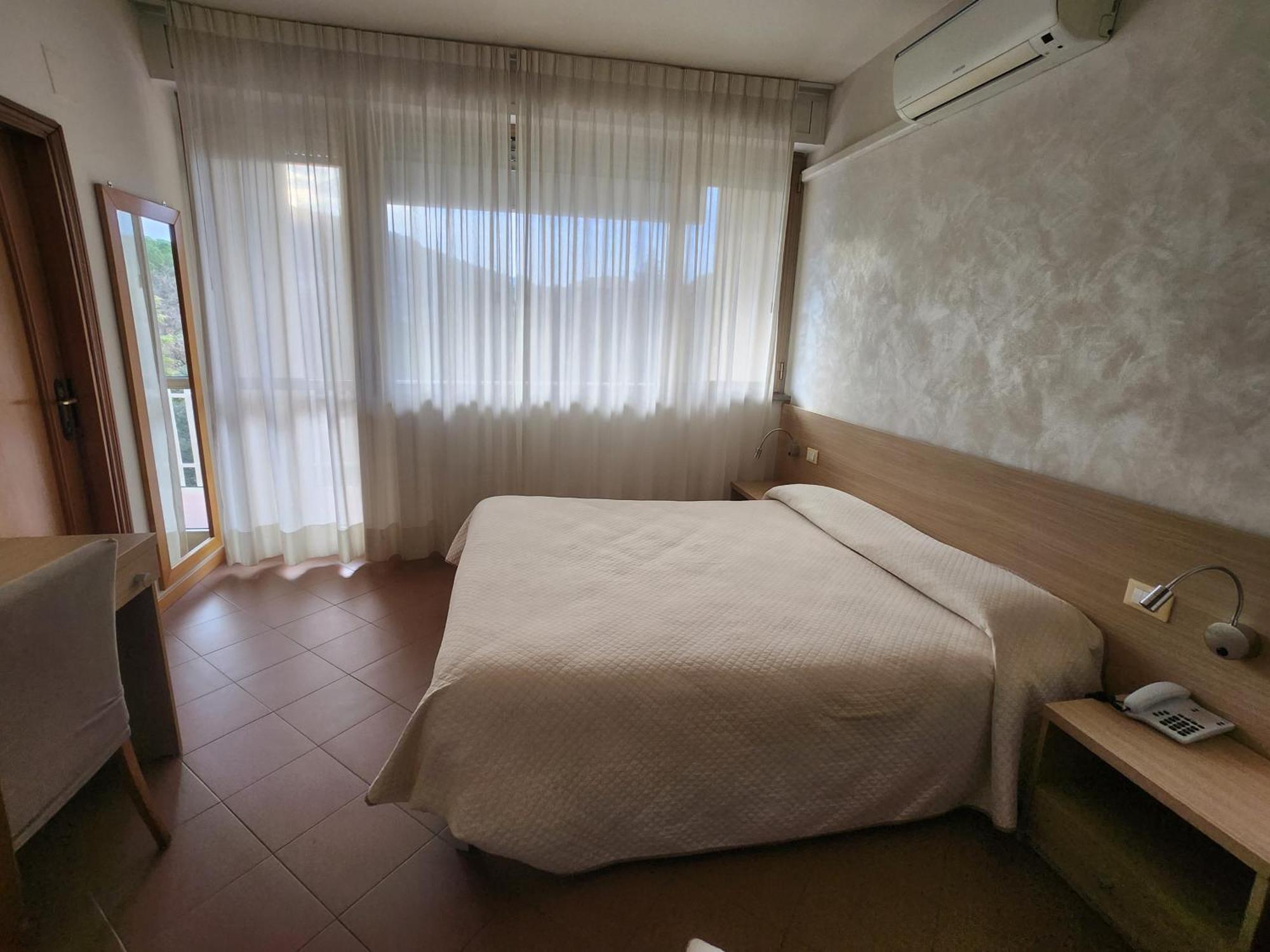 Albergo Nyers Perugia Kültér fotó