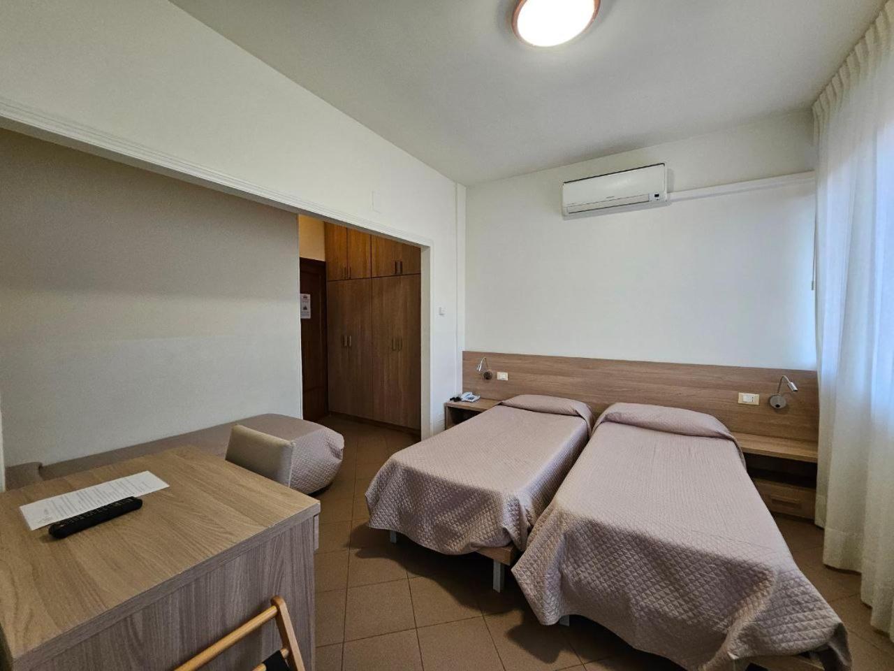 Albergo Nyers Perugia Kültér fotó