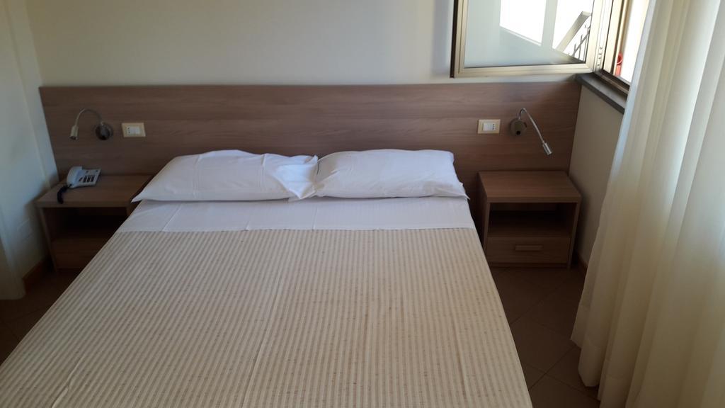 Albergo Nyers Perugia Kültér fotó