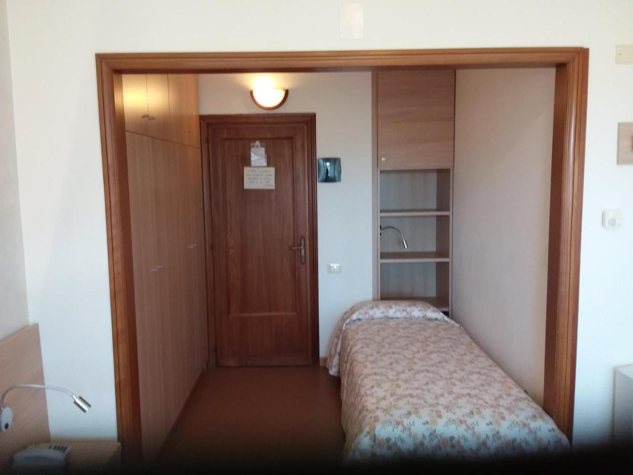 Albergo Nyers Perugia Kültér fotó